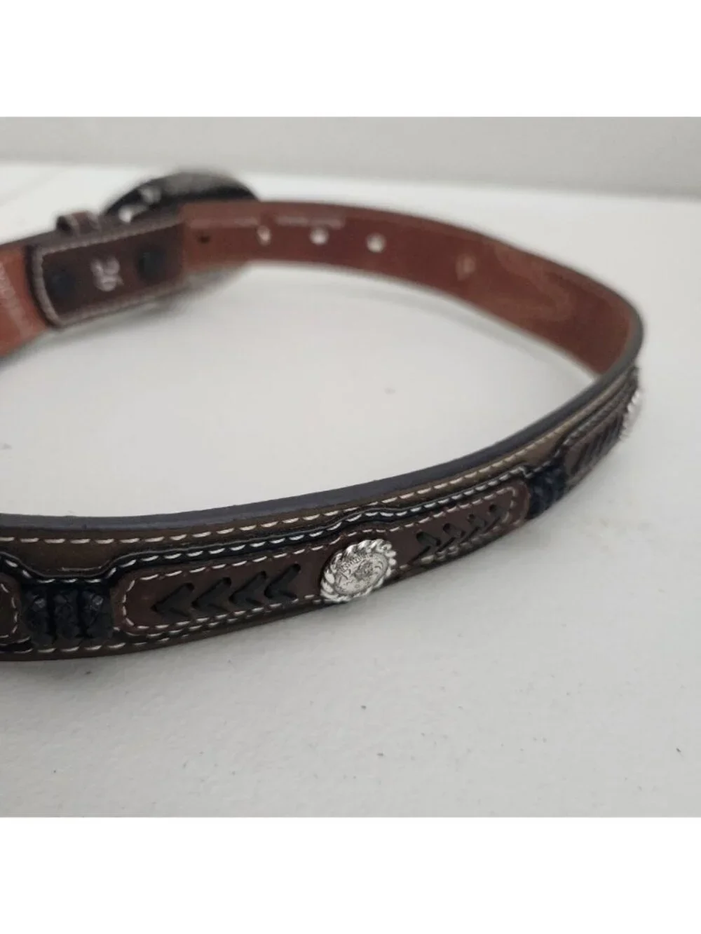 Cavenders Brown Leather Belt With Western Buckle & Detailing - Rodeo Style Pre-O